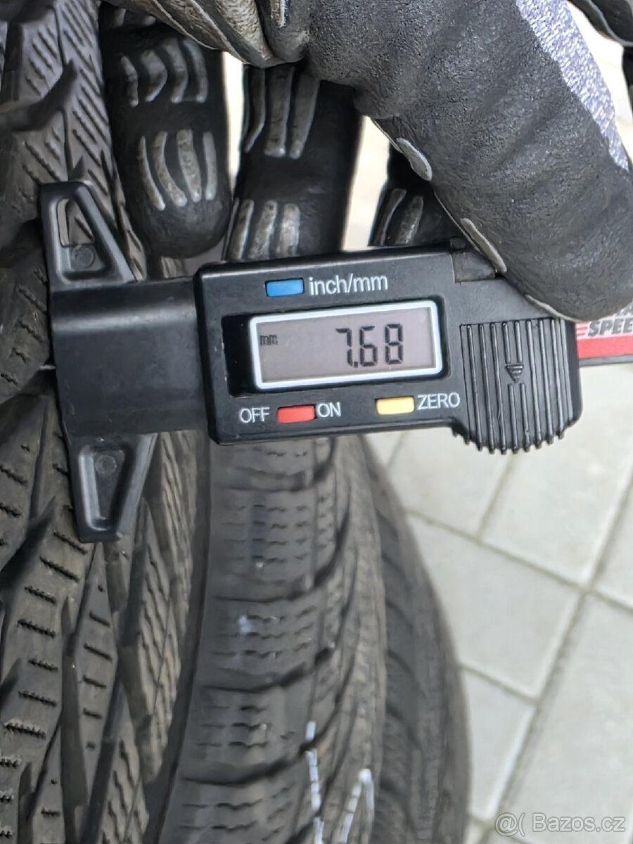 225/40/19 zimní pneumatiky Nokian WR SnowProof P - 7