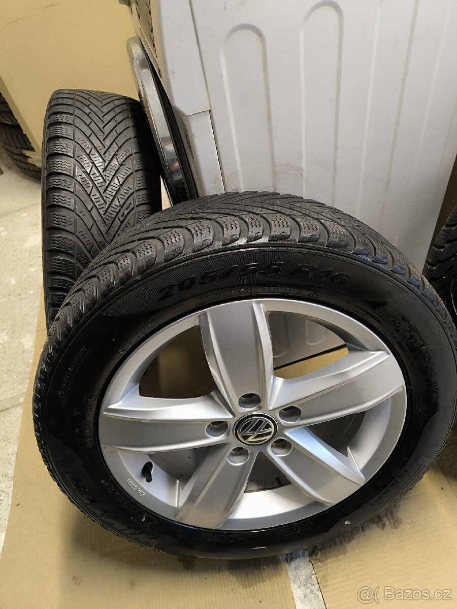 ALU kola Touran Golf 5x112 r16 Originál, zimni pneu - 7