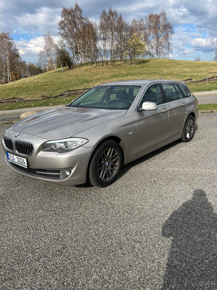 BMW F11 520D - 7