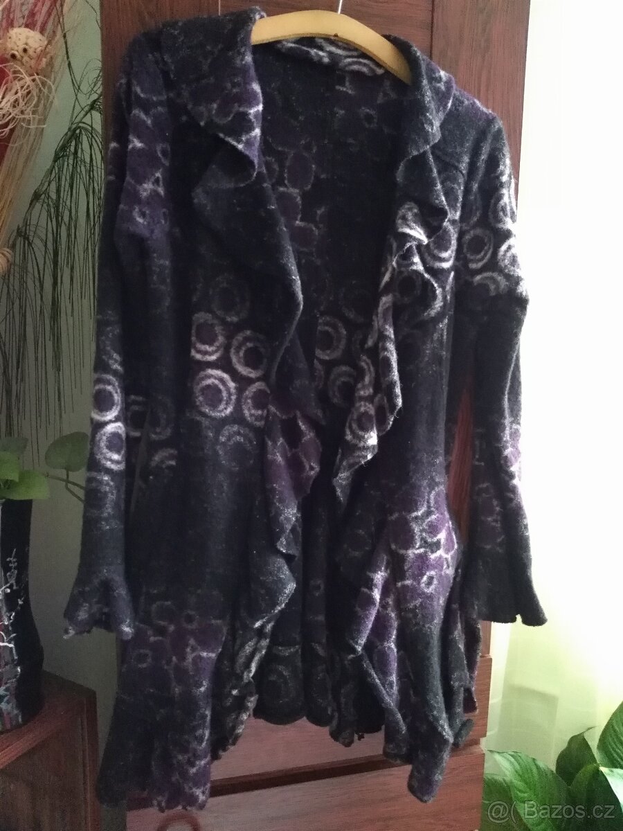 Propáslý kabát - 7