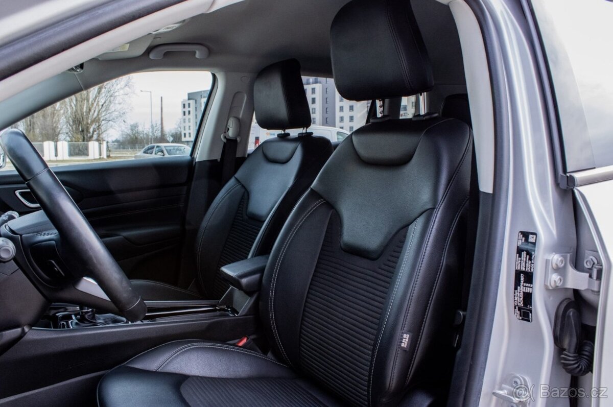 Jeep Compass 1.5 e-Hybrid Night Eagle II / NELAKOVANÉ - 7