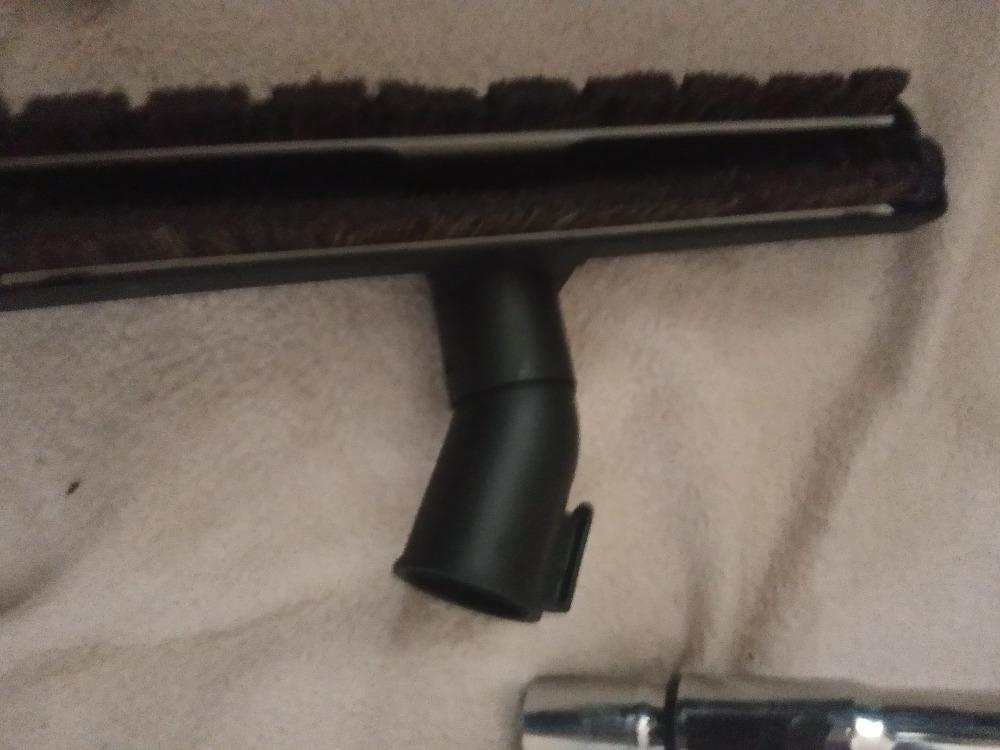 NOVÝ bezsáčkový vysavač ETA, i na zvířecí srst - 7