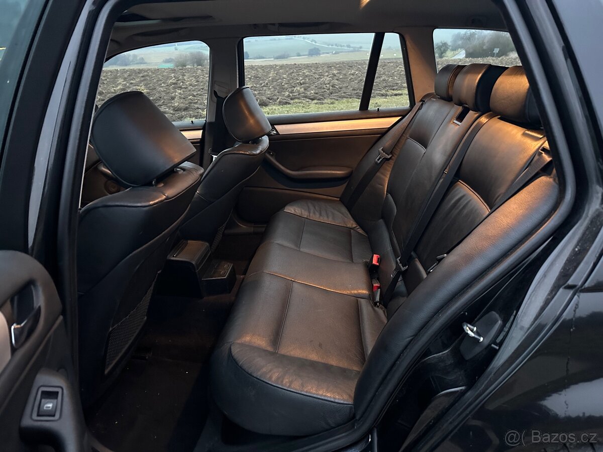 BMW E46 325i 141kw touring - 7