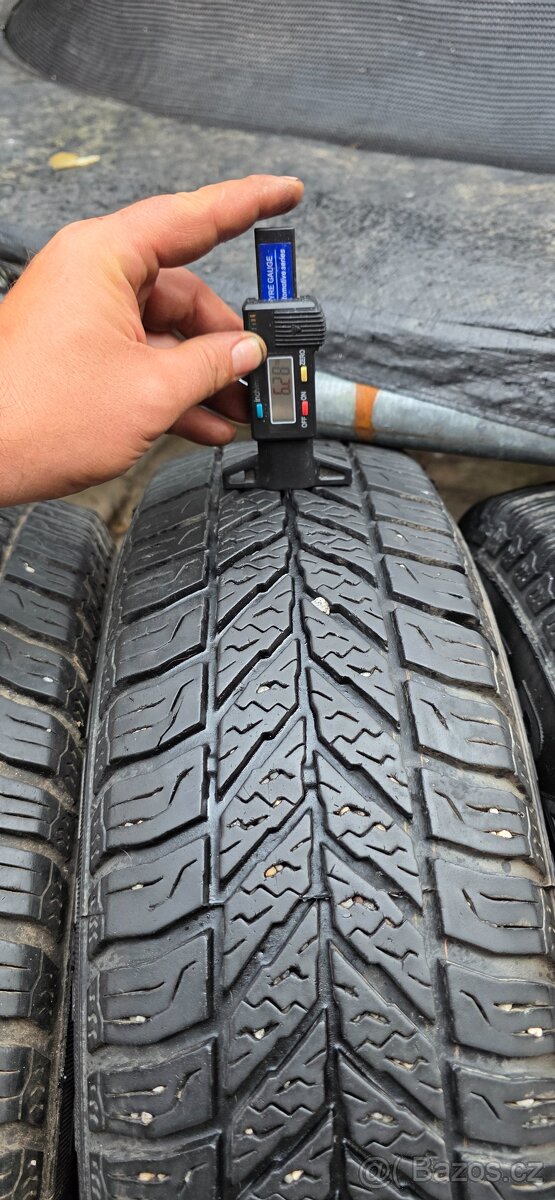 Disky Mercedes W123 / W115, 5,5x14 ET30 , zimní 175/80/14 - 7