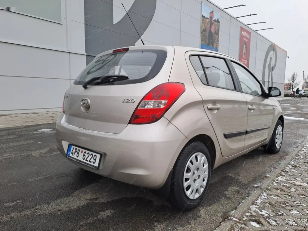 Hyundai i20, 1.2i 57KW 2.MAJ NOVÁ STK - 7