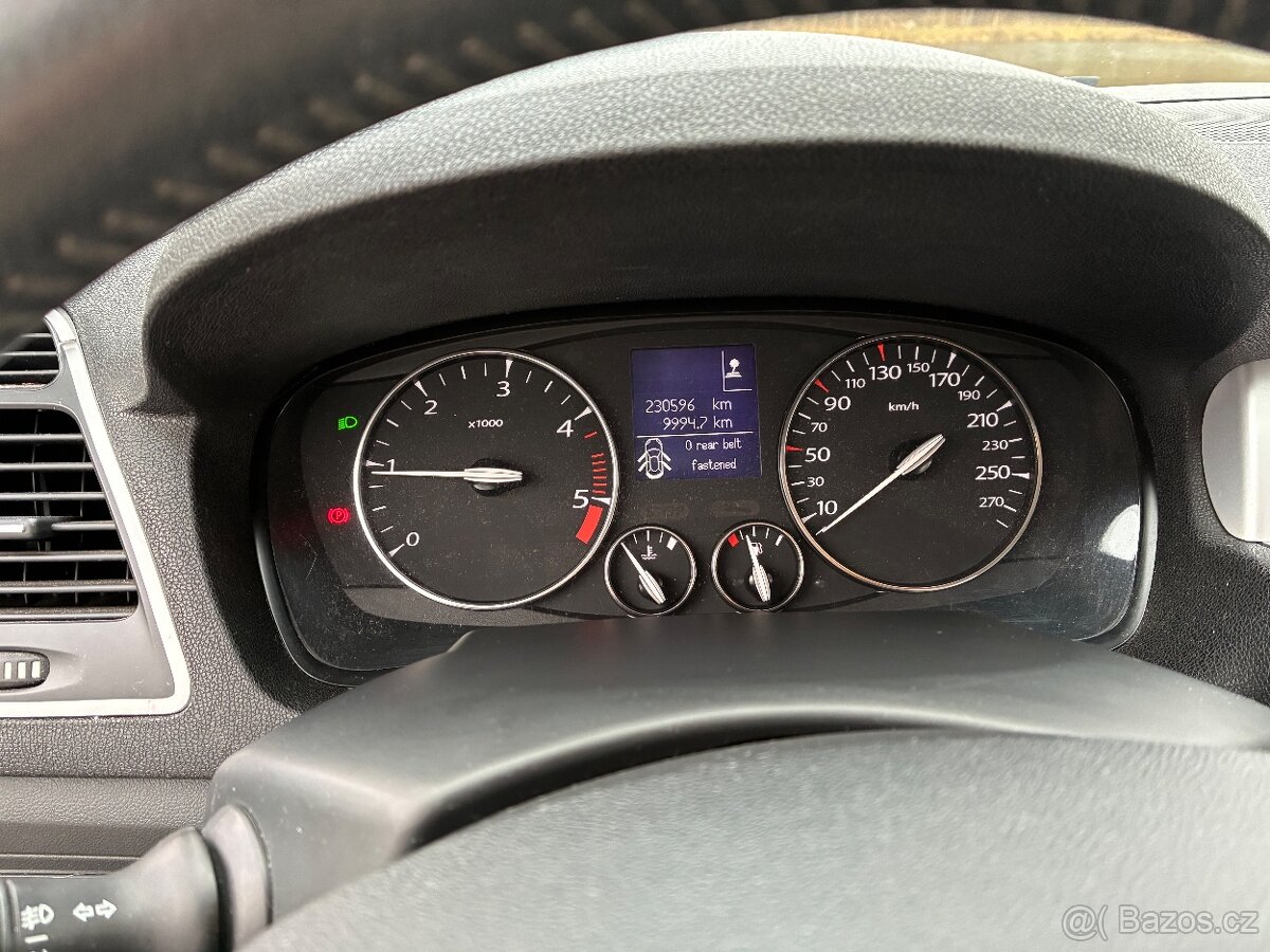 Laguna ||| 2.0 tdi - 7