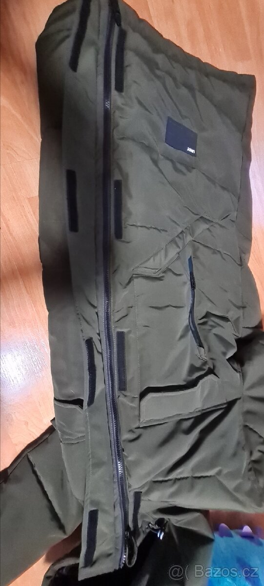 Prodám zmní kabát UN01 - 7