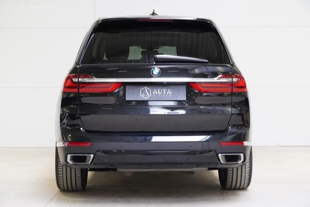 BMW X7, 40D,SOFTCLOSE,PANO,HUD,ČR,DPH - 7