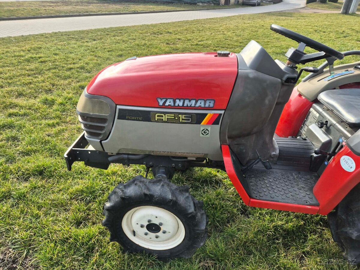 Traktor Yanmar - 7