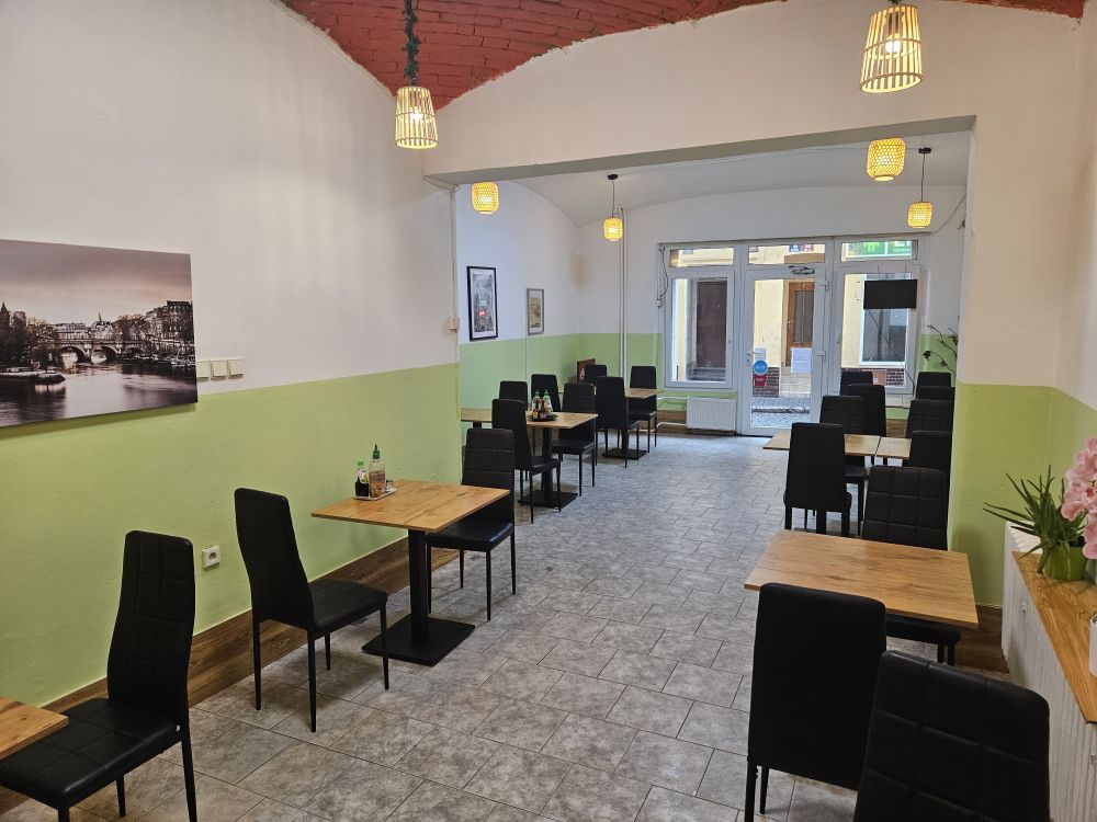 Pronájem provozovny v centru města - 7