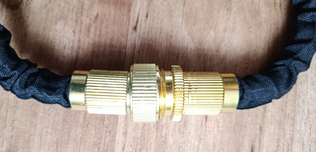 Smršťovací nepoužitá zahradní hadice černá 10m, mosaz 1" - 7