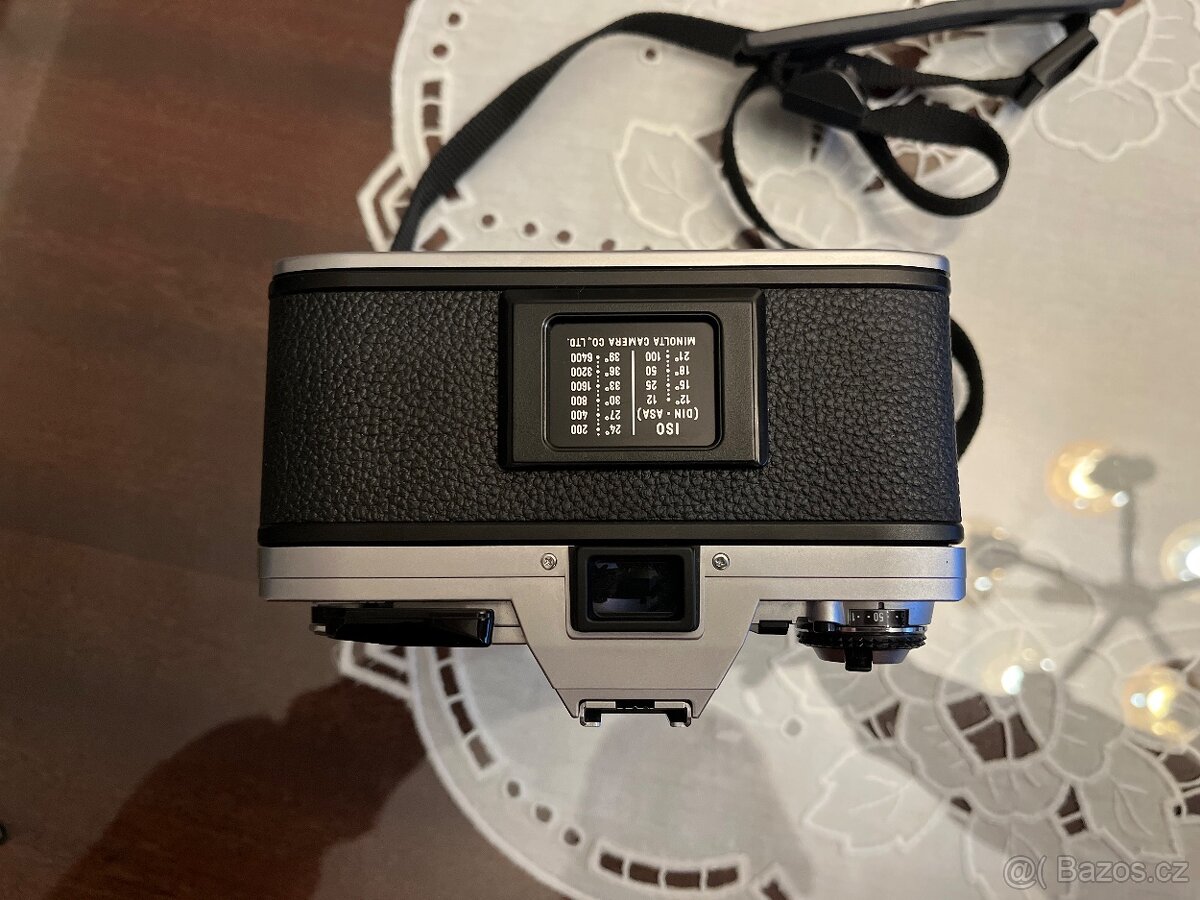 Minolta X-300 + Exakta 35-70mm f3.5-4.5 - 7