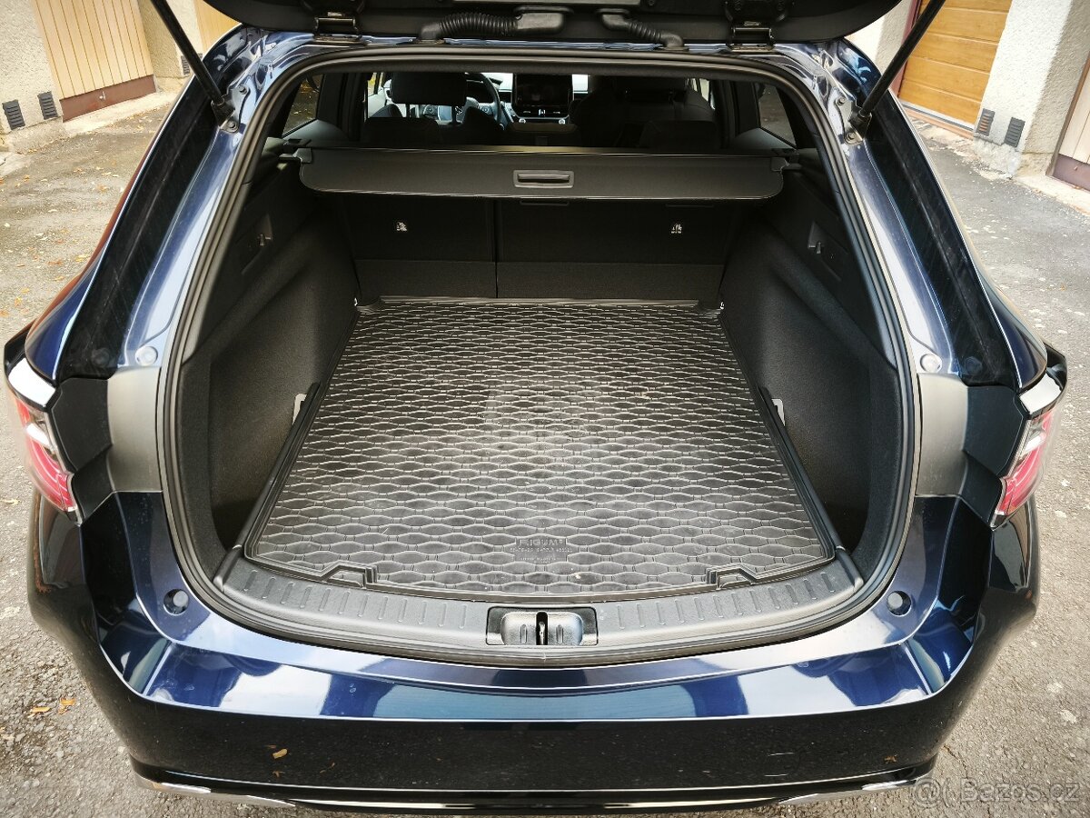 Suzuki Swace 1.8 HYBRID, záruka 12/2029, stav nového vozu - 7