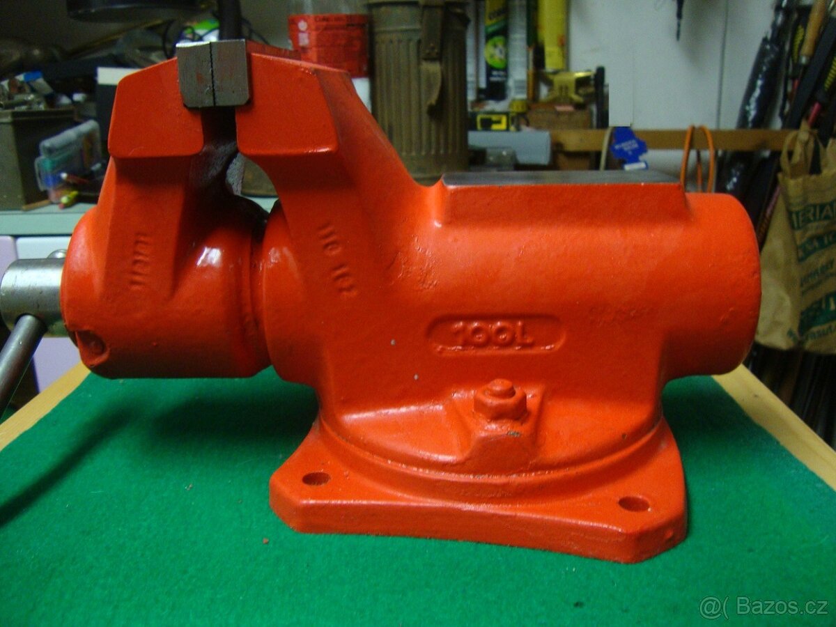 Svěrák YORK 100L 100mm červený zachovalý PC: 3700Kč - 7