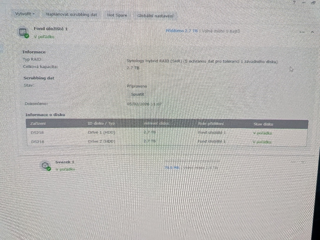 Synology DS218+ (6GB RAM) + expanze DX513 + 2x 3TB HDD - 7