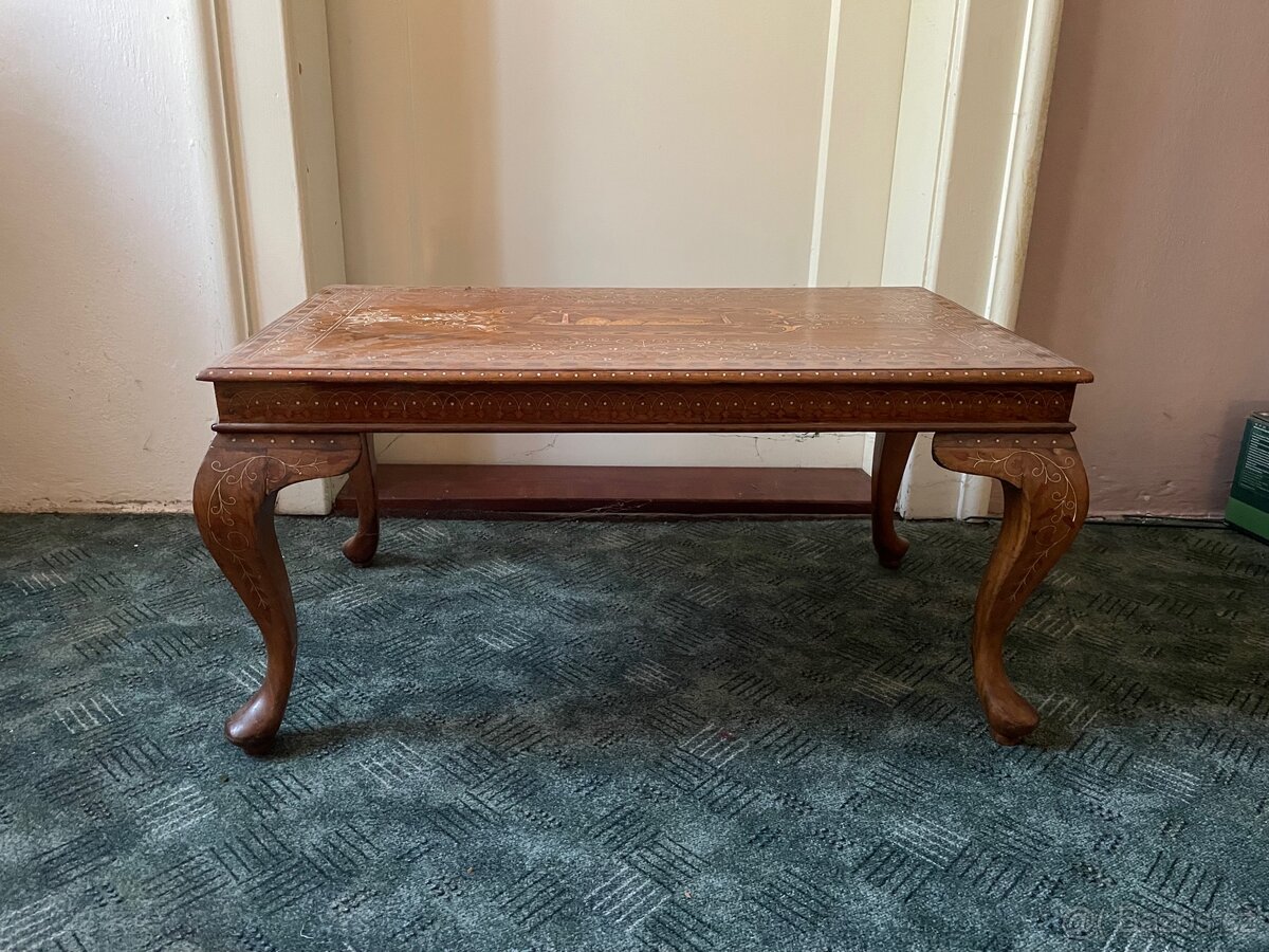 Nábytek z tropického dřeva - 7