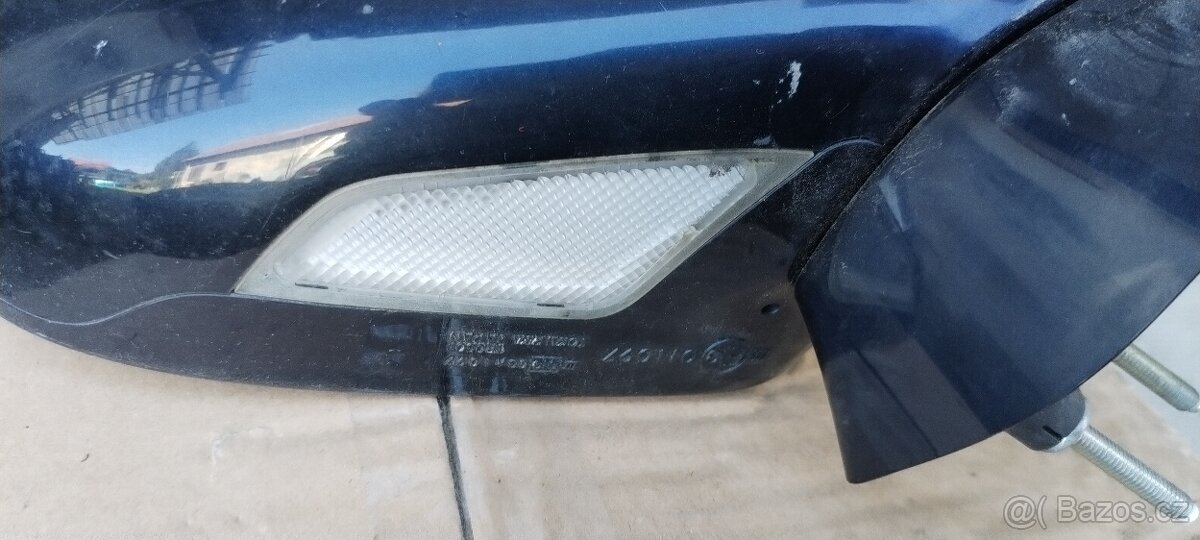Lexus IS 220,250 pravé zrcátko - 7