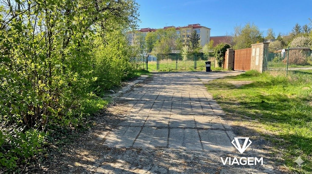 Stavební - komerční 2 300 m² - 7