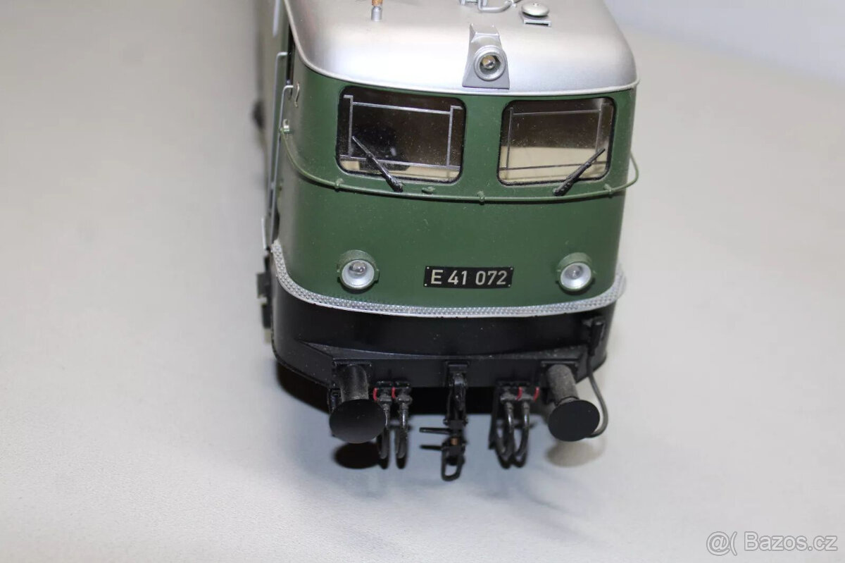 Digitální elektrická lokomotiva Kiss 245111 DCC řady E41 072 - 7