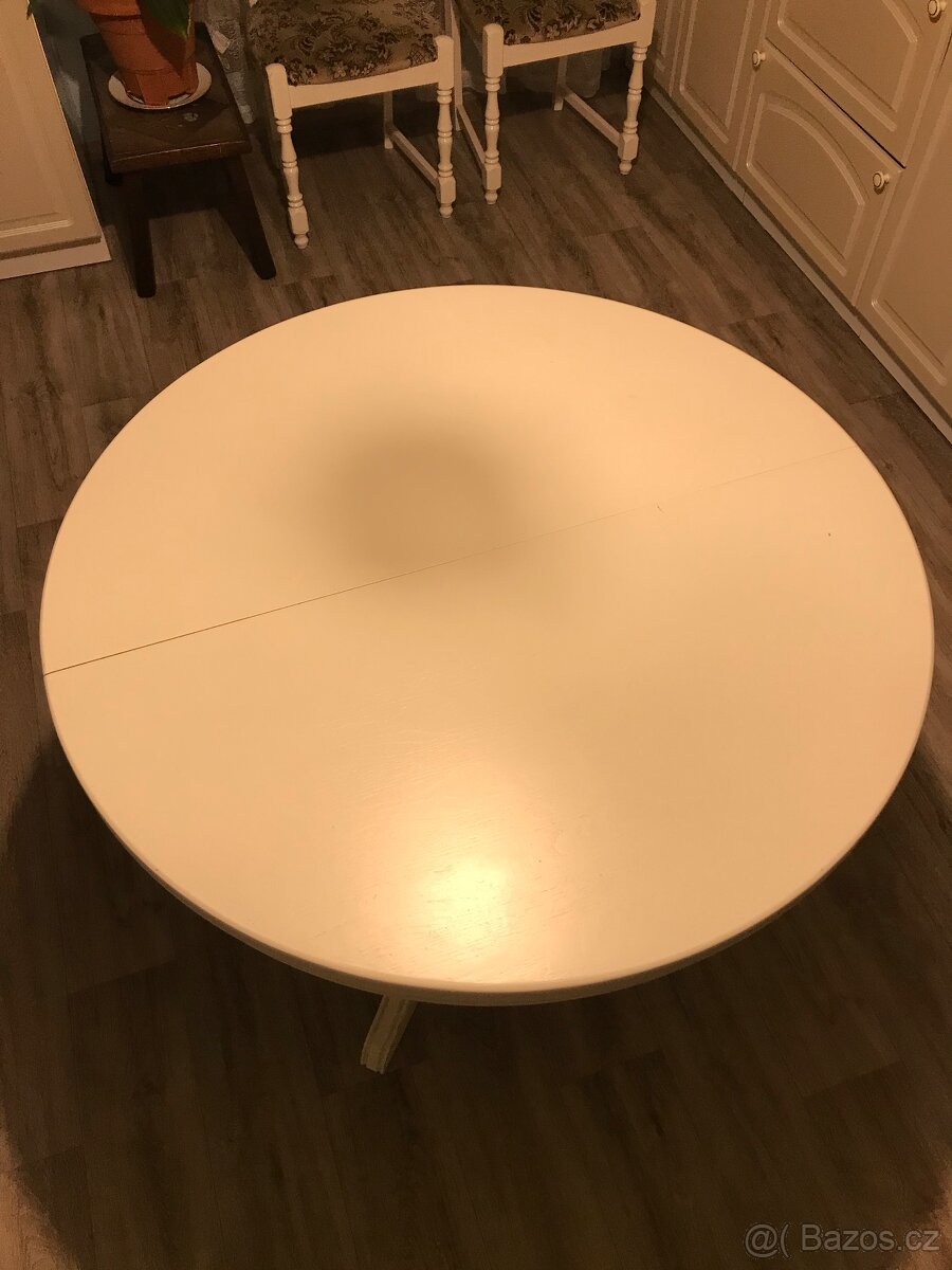 KUCHYŇSKÝ ROZKLÁDACÍ STŮL - 7