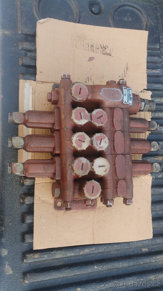 Hydraulický rozvaděč ZTS RS 16 D3 UNC 060 - 7