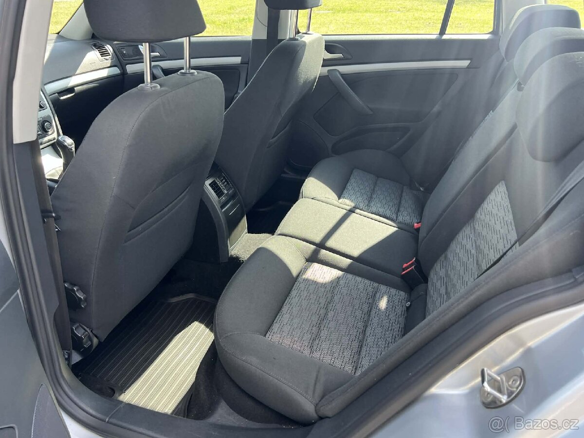 Škoda Octavia Combi 1.6 TDI 2012 - 7