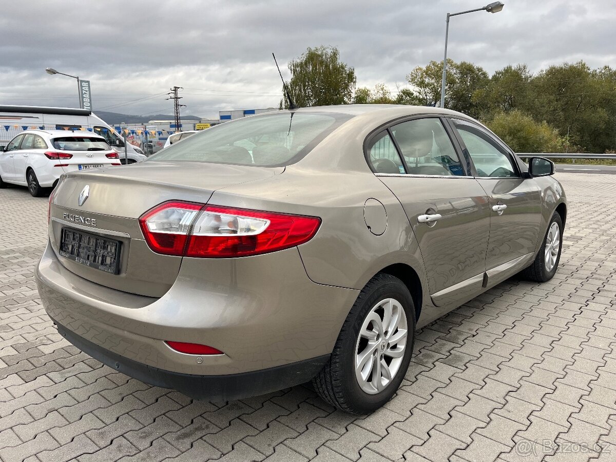 Renault Fluence 1.6i - 7