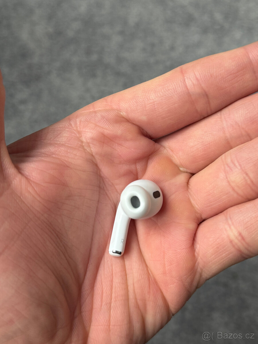 Airpods Pro 2 s MagSafe pouzdrem - 7