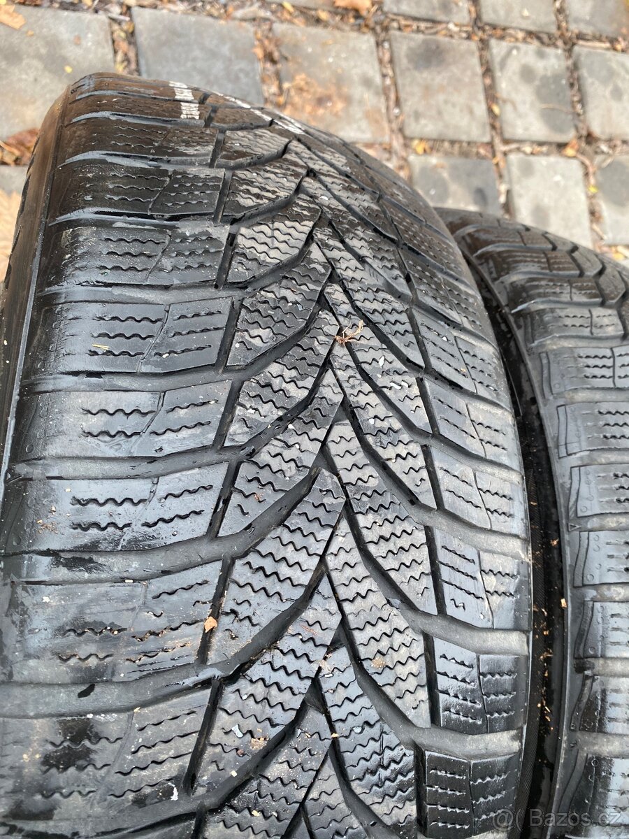 205/55/17 zimní - 7