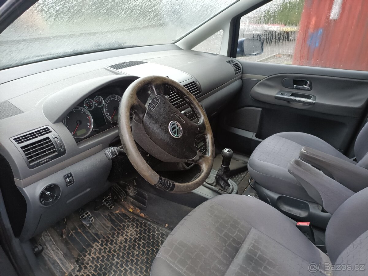 VW Sharan 1.9 TDI 85 kw 7-míst - 7