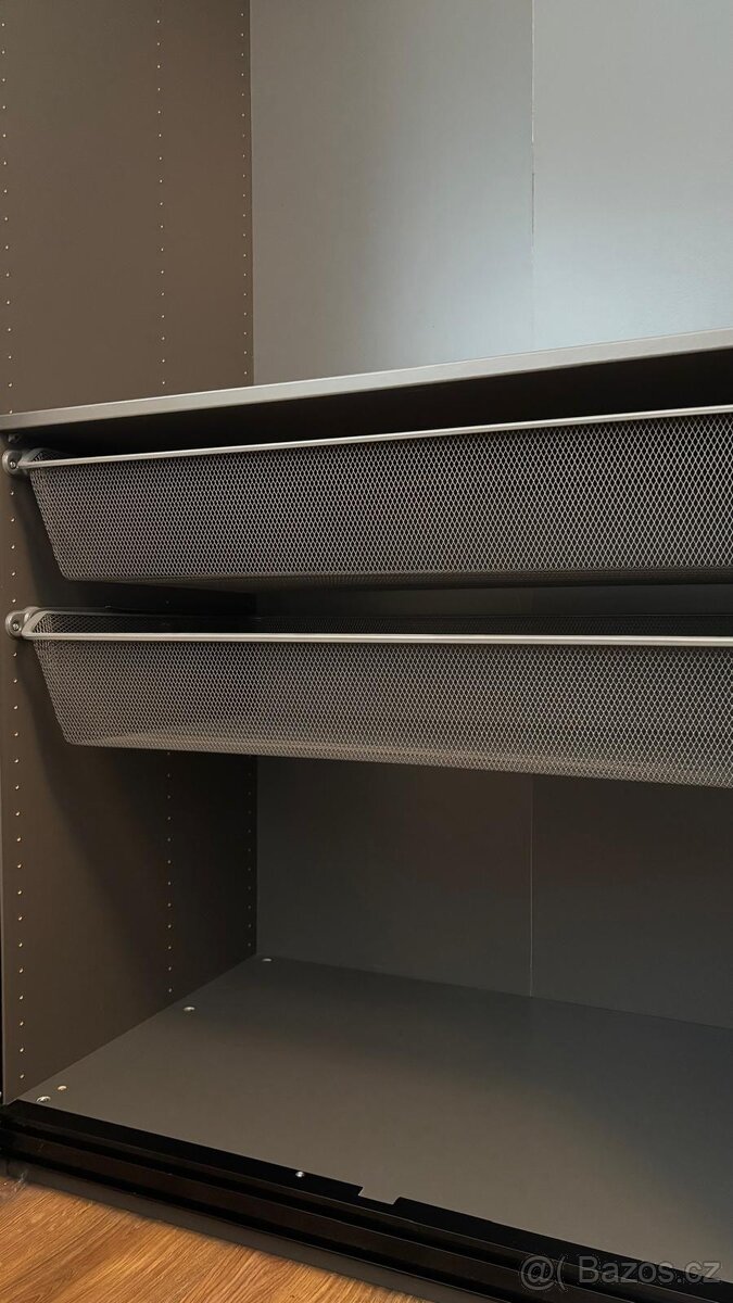 skříň IKEA PAX - 7