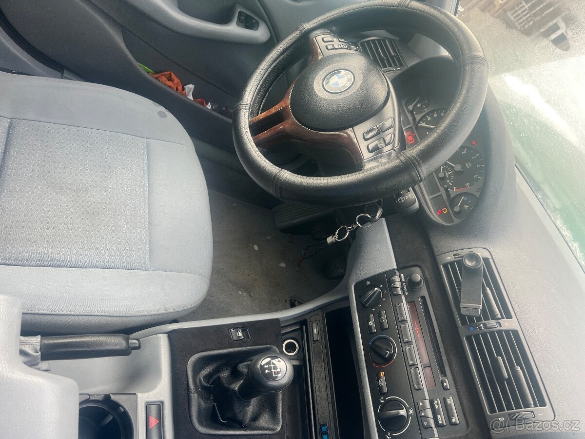 🚗 Prodám BMW řady 3 (E46) - 7