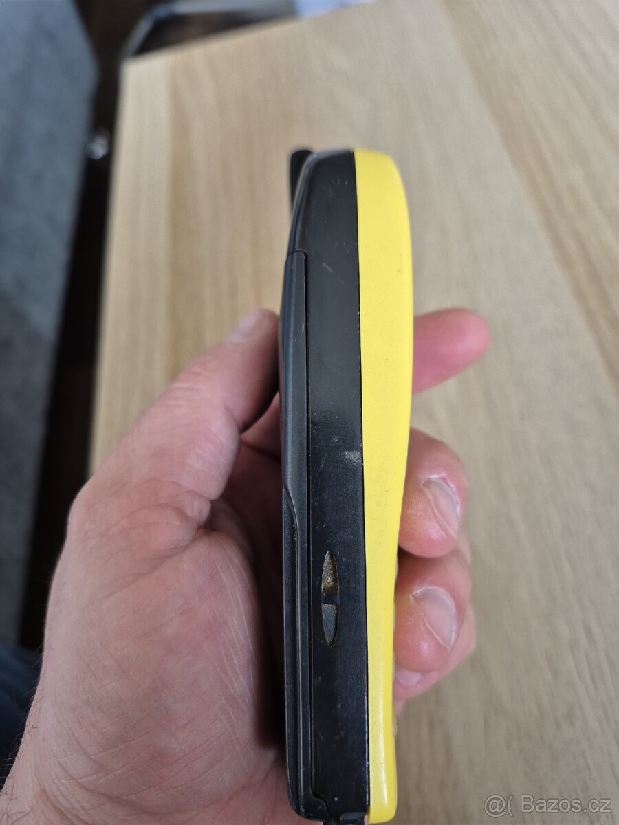 Nokia 5110 žlutá - 7