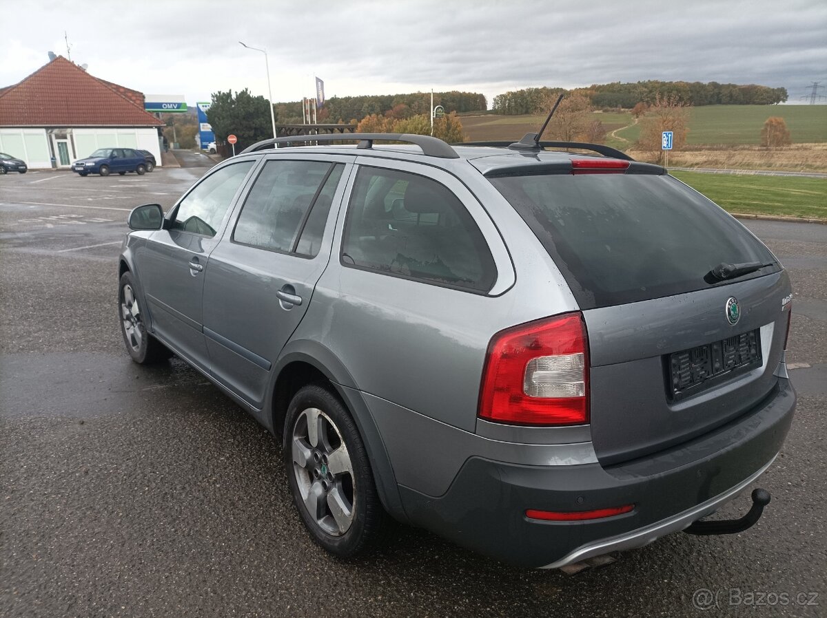 Škoda Octavia Scout - 7