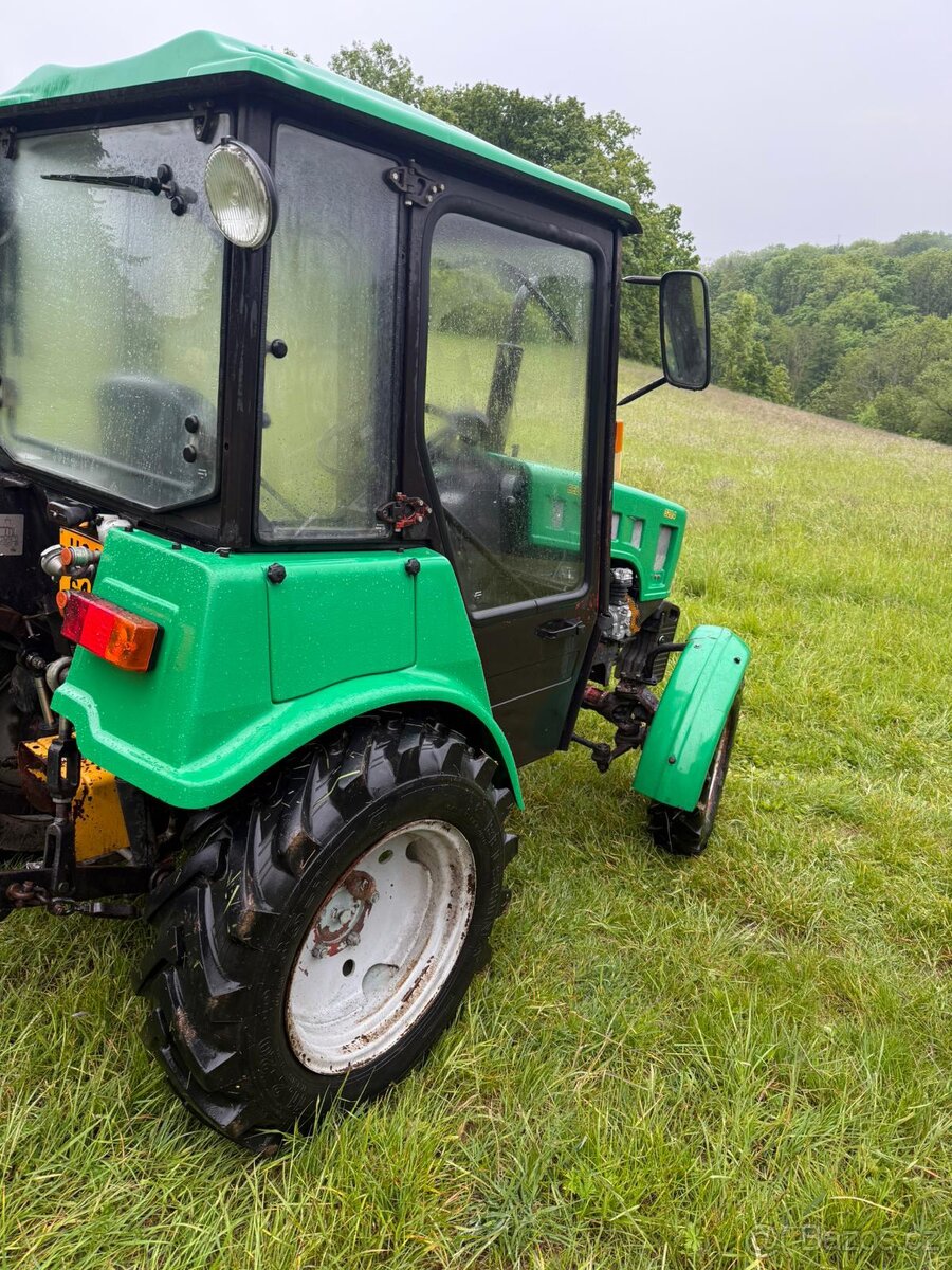 Prodám Belarus 320.4 - 7