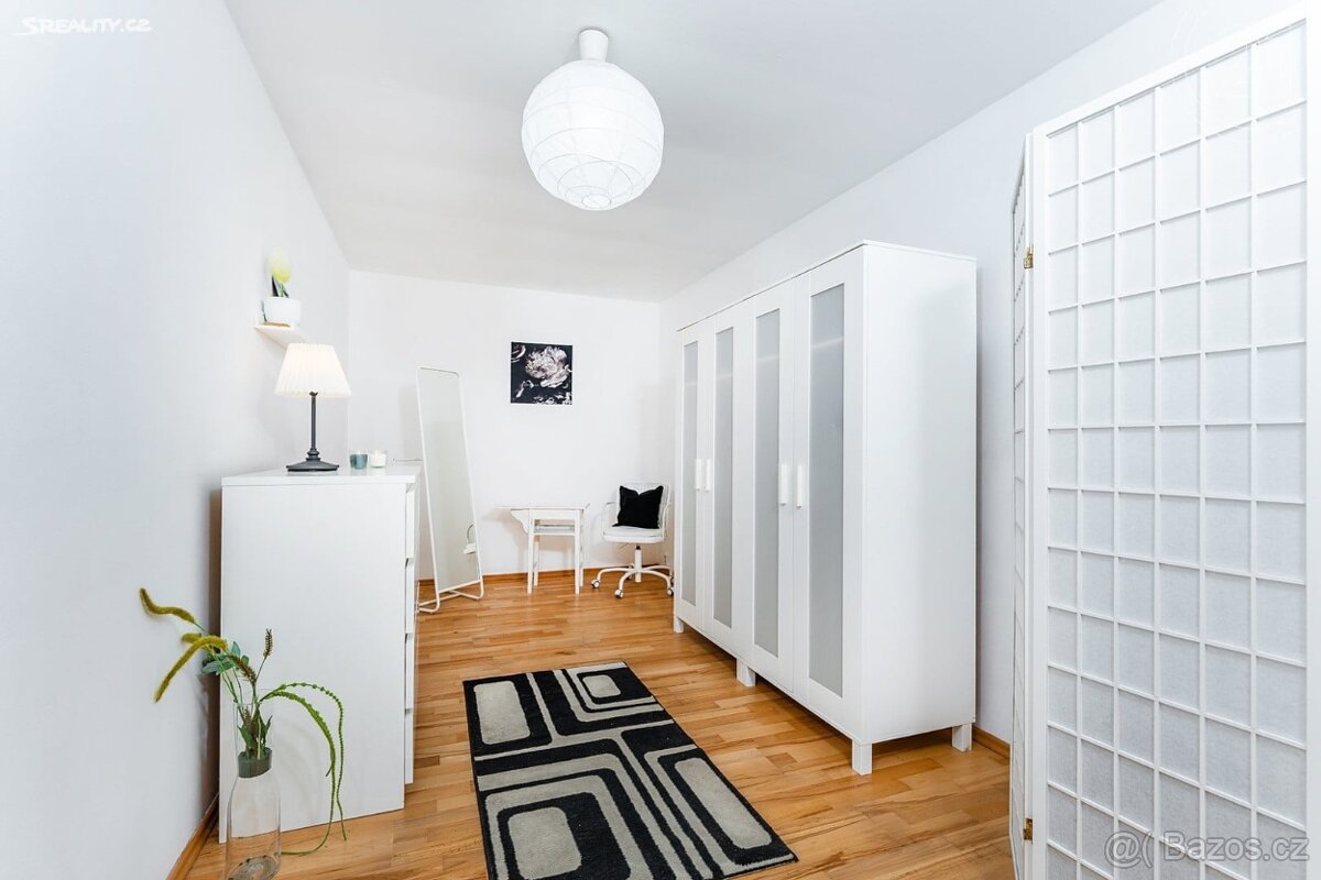 Prodej bytu 2+kk 49 m² Grafická, Praha - Smíchov - 7