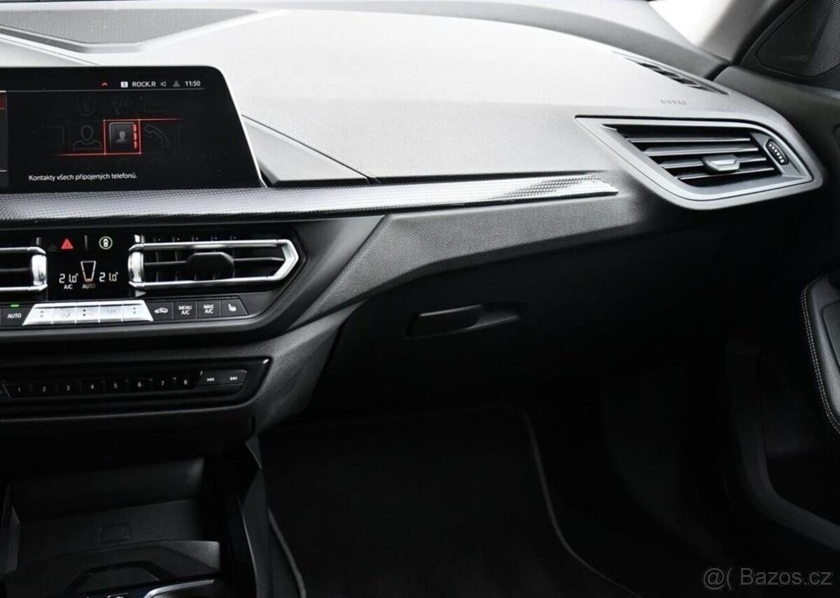 BMW Řada 2 218d NAVI CARPLAY 1M ČR - 7
