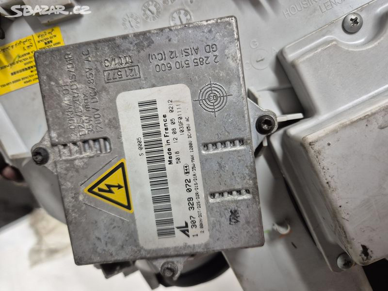 Nove leve predni svetlo mercedes C - 7