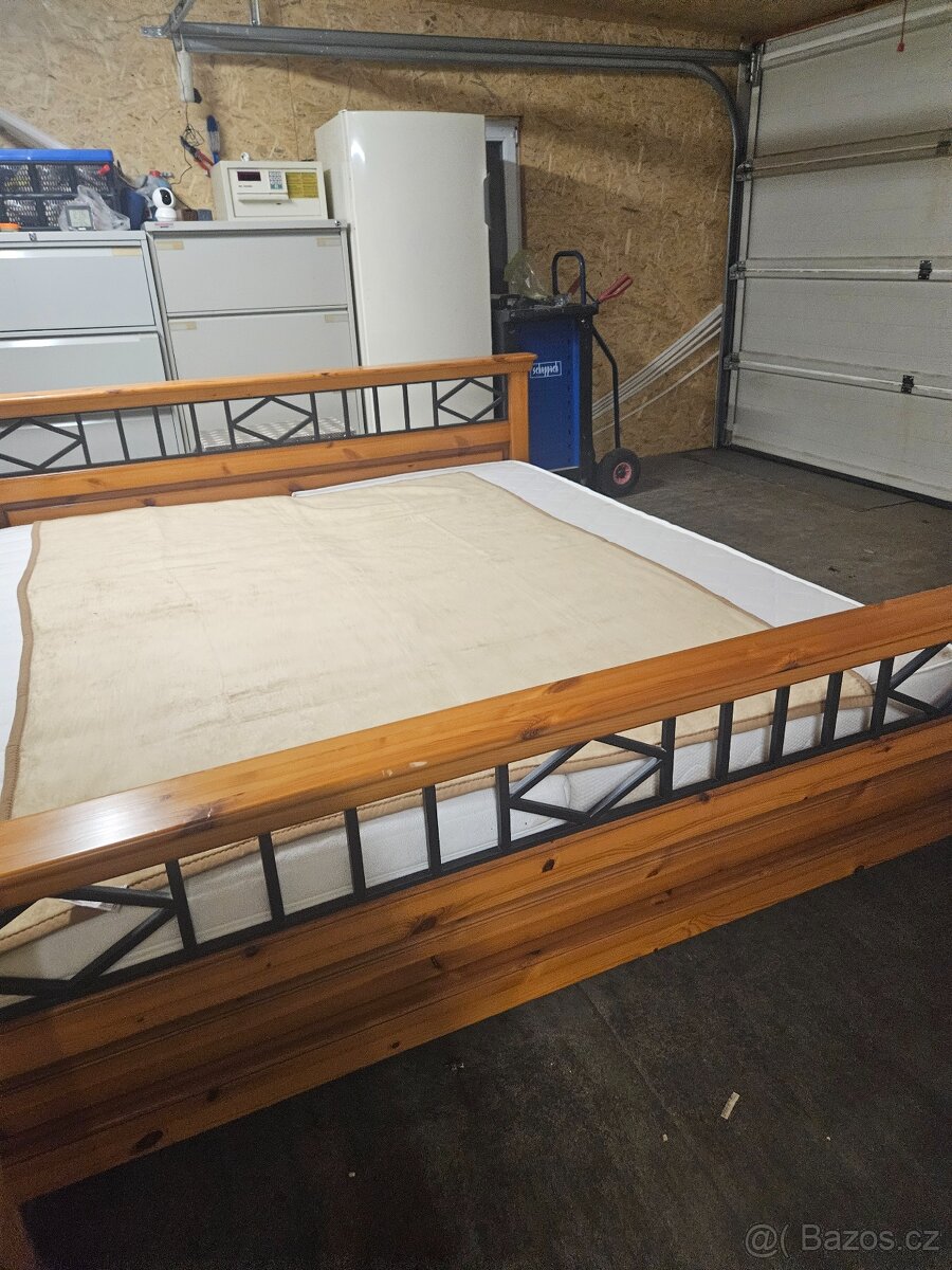 Prodám postel 180x200 s rošty a matrací. - 7