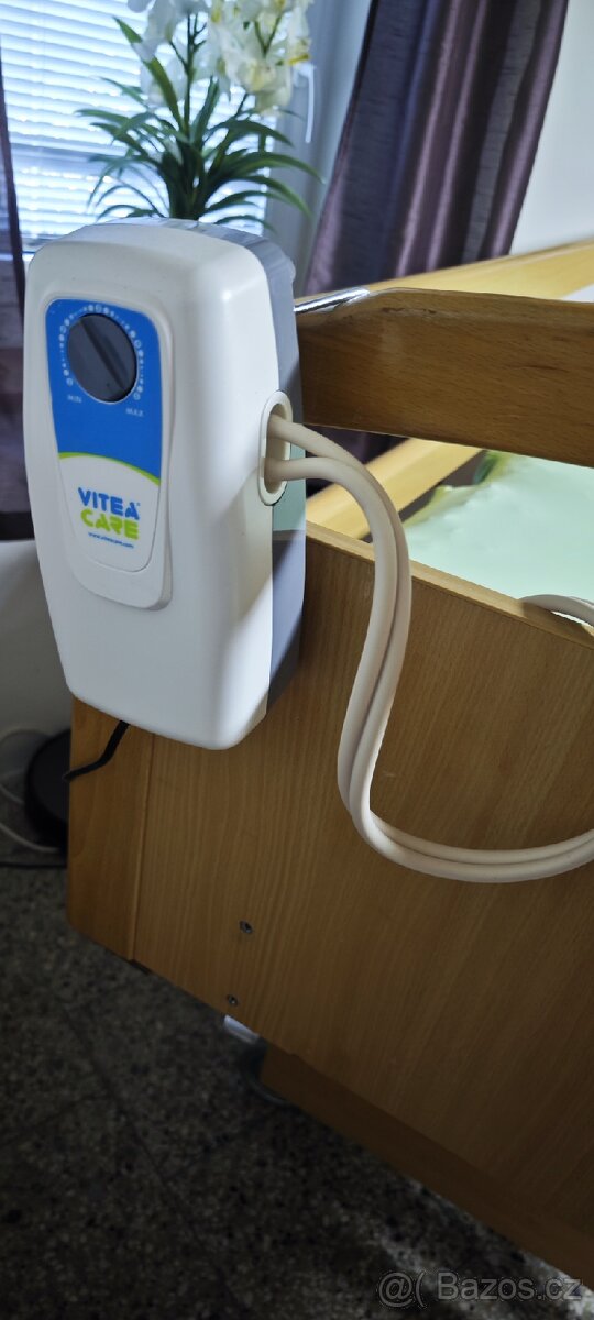 Invalidní elektrická polohovací postel - 7