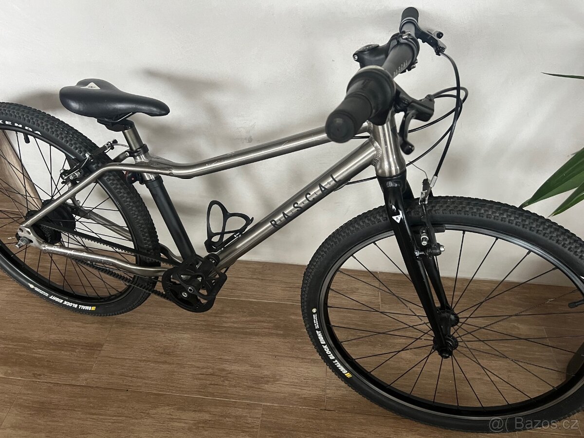 Úžasné dětské kolo RASCAL, vel. 24, 7 převodů - 7