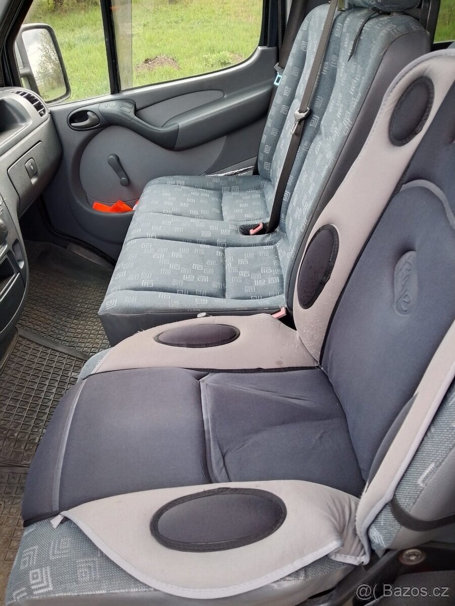 Mercedes-Benz Sprinter - 7