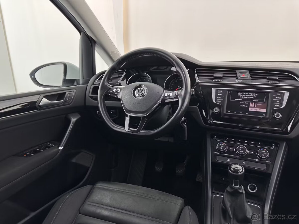 VW TOURAN 1.2 TSI Connected edice 2016 - 7