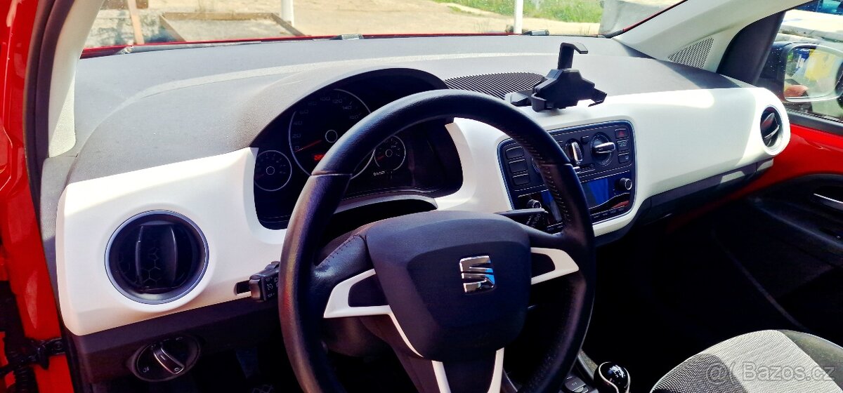 Seat Mii 1.0i75 koní r.v 2018 - 7