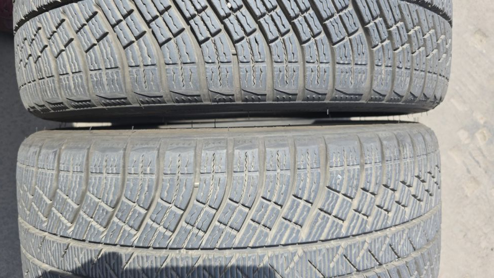 Zimní pneu 245/35/20 Michelin - 7
