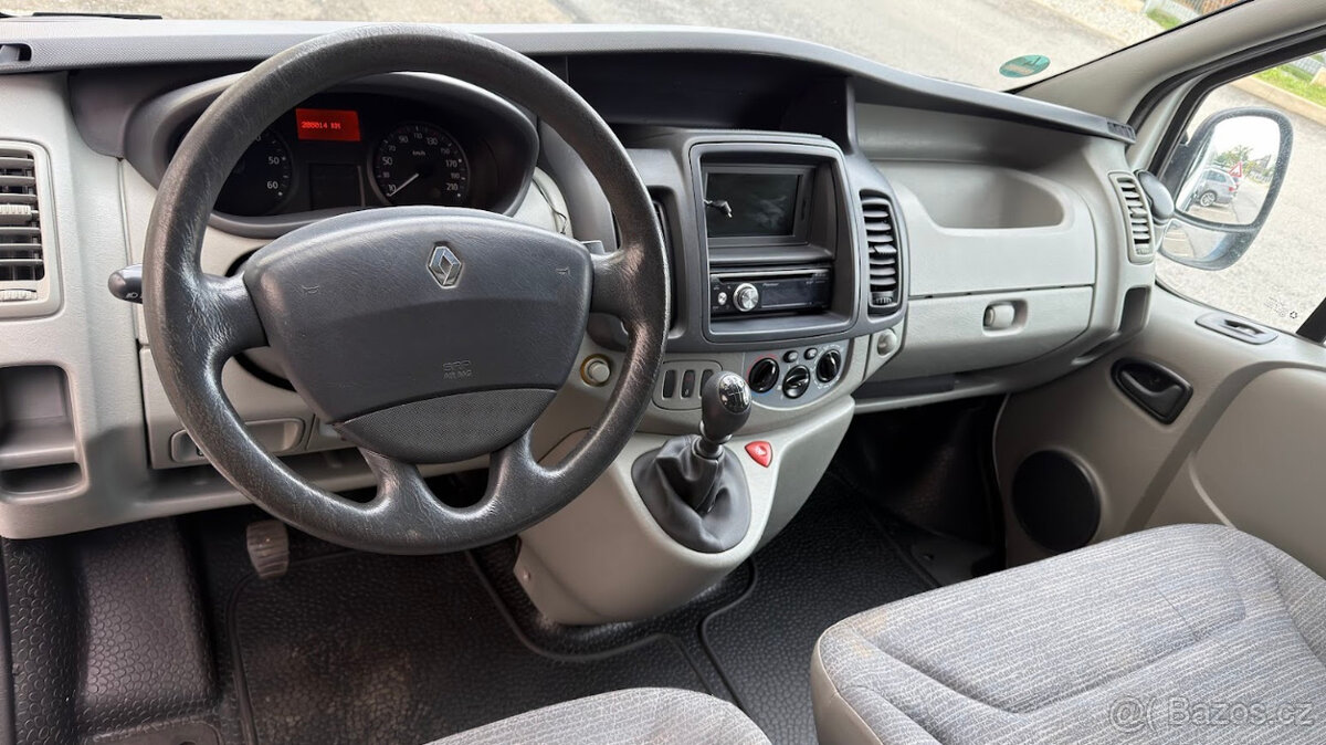 Renault Trafic 2.0 84kW rok 2012 - 7