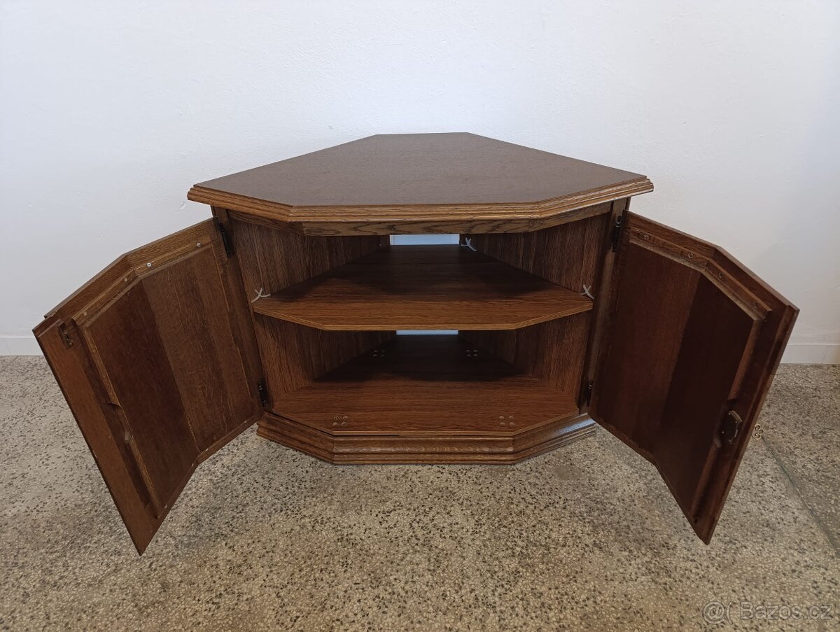 Rustikální nábytek, komoda z masívu - 7