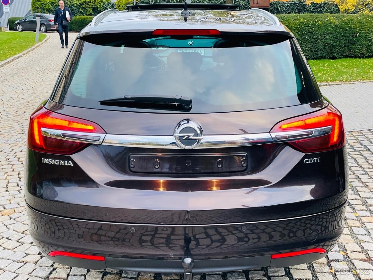 Opel Insignia 2.0CDTi 120KW AUTOMAT LED SERVISKA TAŽNÉ - 7