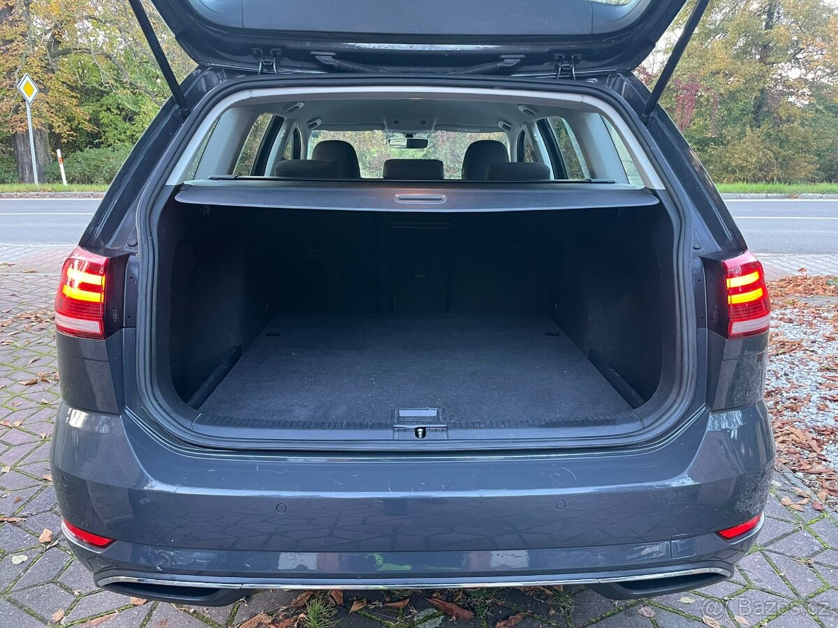 Volkswagen Golf 1.6TDi 1.MAJITEL ČR DPH - 7