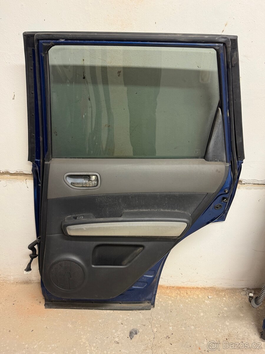 Nissan X-Trail 2007-14, zadní dveře - 7